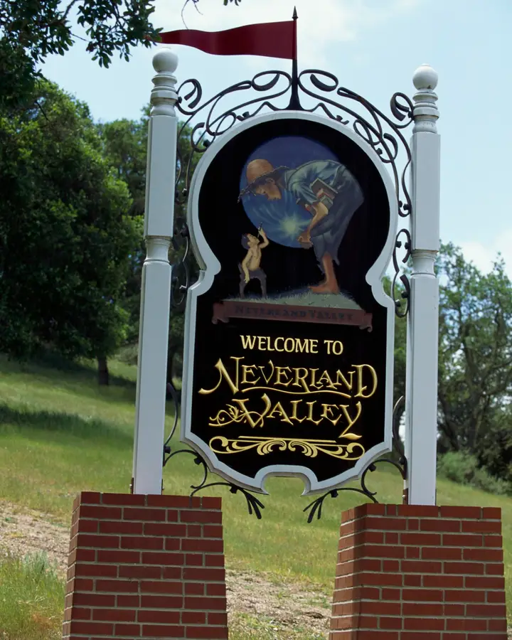 Rancho Neverland: a placa de boas vindas