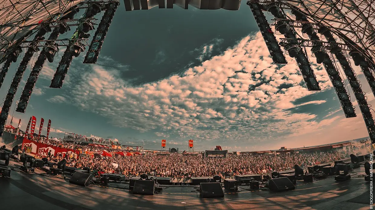 A vista do palco principal do RFM Somnii