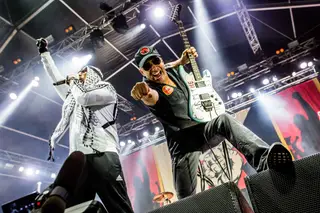 O estrondoso concerto dos Prophets of Rage no EDP Vilar de Mouros. Se a cantiga é uma arma, eles são o gatilho