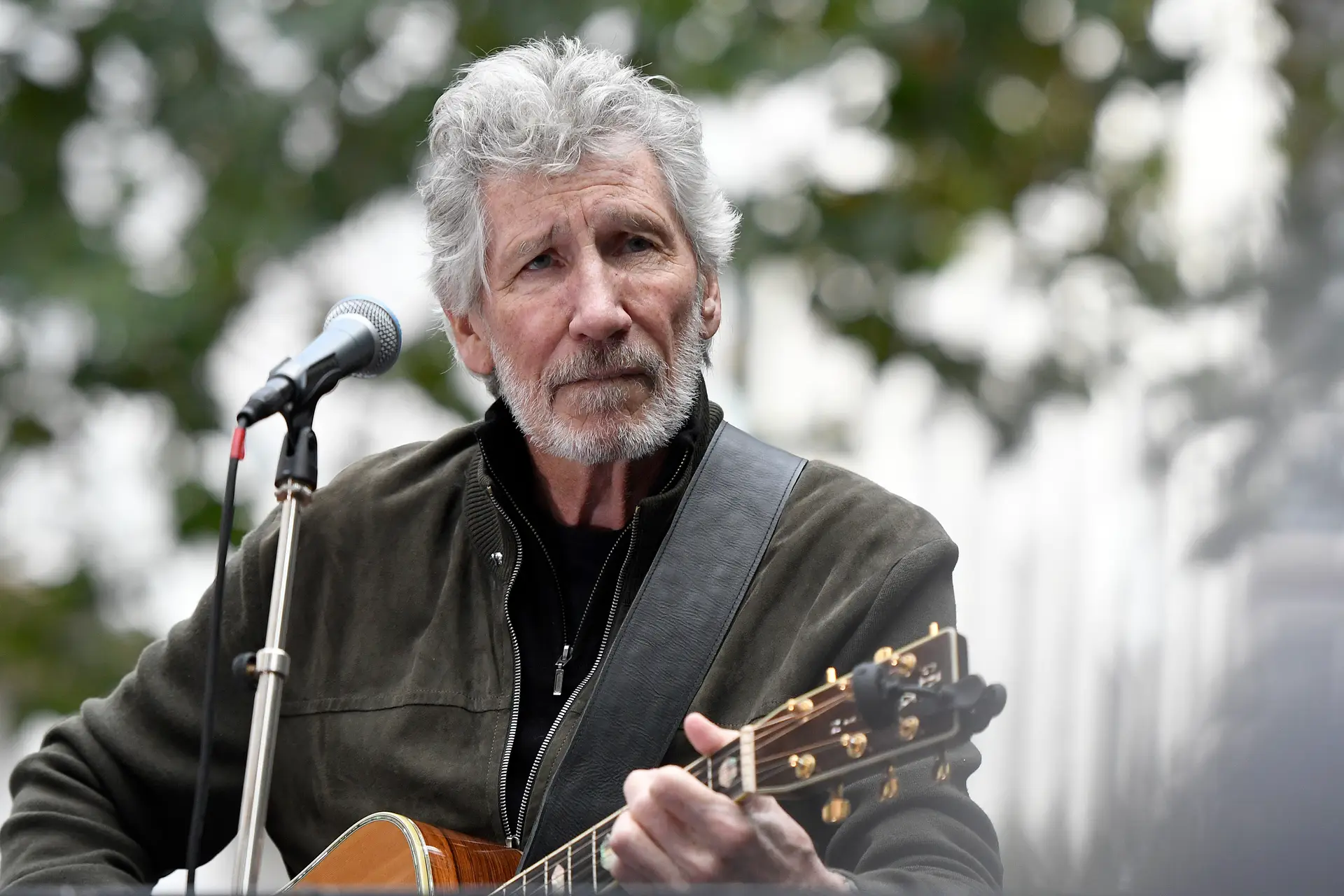 Roger Waters assegura que está numa “lista de alvos a abater” apoiada pelo governo da Ucrânia