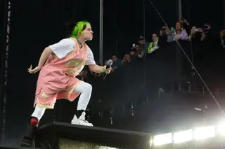 Billie Eilish oferece bilhetes de concertos em troca da consciência ambiental dos seus fãs