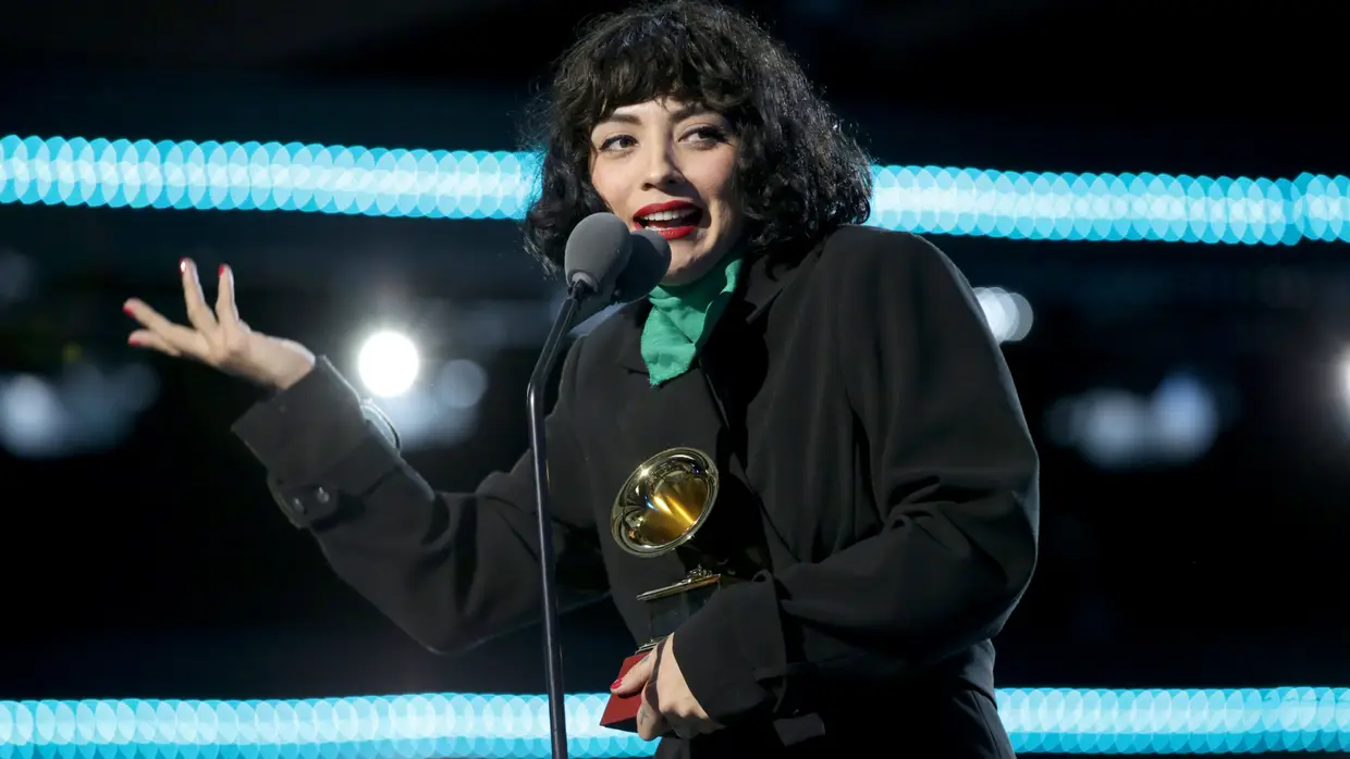 Mon Laferte nos Latin Grammys 2019