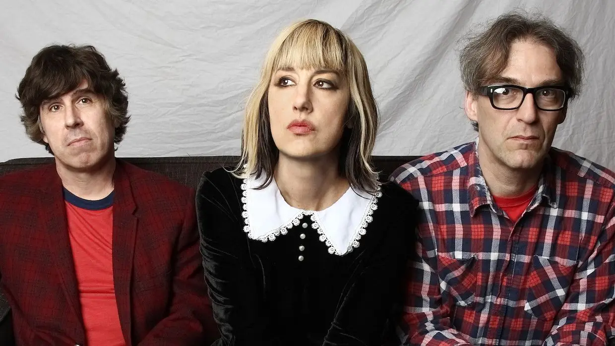 Kim Shattuck, dos Muffs e Pixies (17.07.1963 - 02.10.2019)