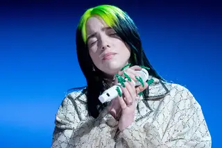 A atuação emocionante de Billie Eilish, a grande vencedora da noite, nos Grammys