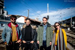 Linda Martini: “Orgulhosamente, nunca ganhámos qualquer prémio. Perdemos um, merecidamente”. Para ouvir no podcast Posto Emissor