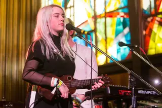 A canção dos Killers que levava Billie Eilish às lágrimas. “Sentava-me no carro a chorar”