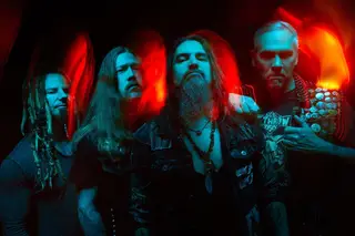 Menos romance, mais guitarras. Machine Head mostram canção "anti-São Valentim"