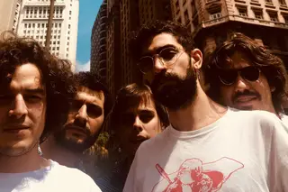 Capitão Fausto: “Um amigo acabou de perder o emprego por causa do coronavírus”. Para ouvir no podcast Posto Emissor