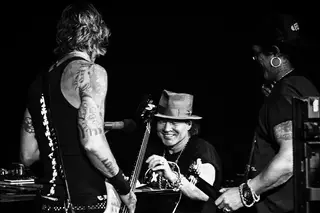 Guns N' Roses parados devido à pandemia: “Temos 80 pessoas na equipa que estão aterrorizadas neste momento”