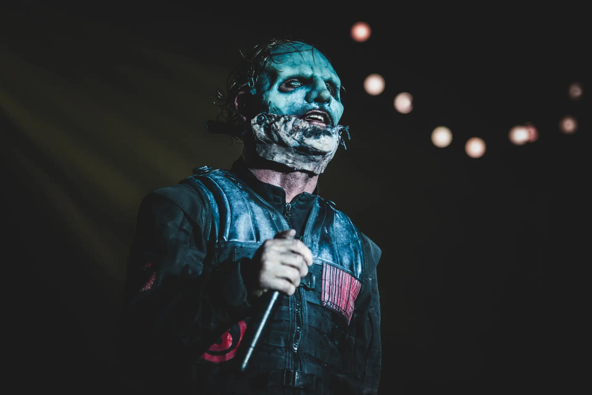 Corey Taylor Dos Slipknot Uma Vez Tive De Usar A Mascara Dos Slipknot Durante 8 Horas Por Isso Poe Uma Mascara E Cala Te Blitz