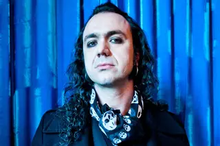O primeiro romance de Fernando Ribeiro (Moonspell) inclui “uma maratona de dança ganha por um toxicodependente, uma história verídica”