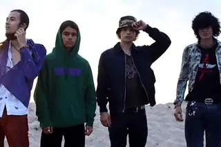 Banda de filhos de Guns N' Roses e Metallica despede filho de Scott Weiland devido a consumo de drogas