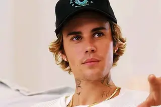 Justin Bieber defende que está nas categorias erradas nos Grammys. Os Grammys responderam