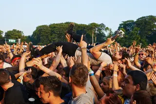 Festivais ingleses de Leeds e Reading anunciam que se vão realizar em agosto