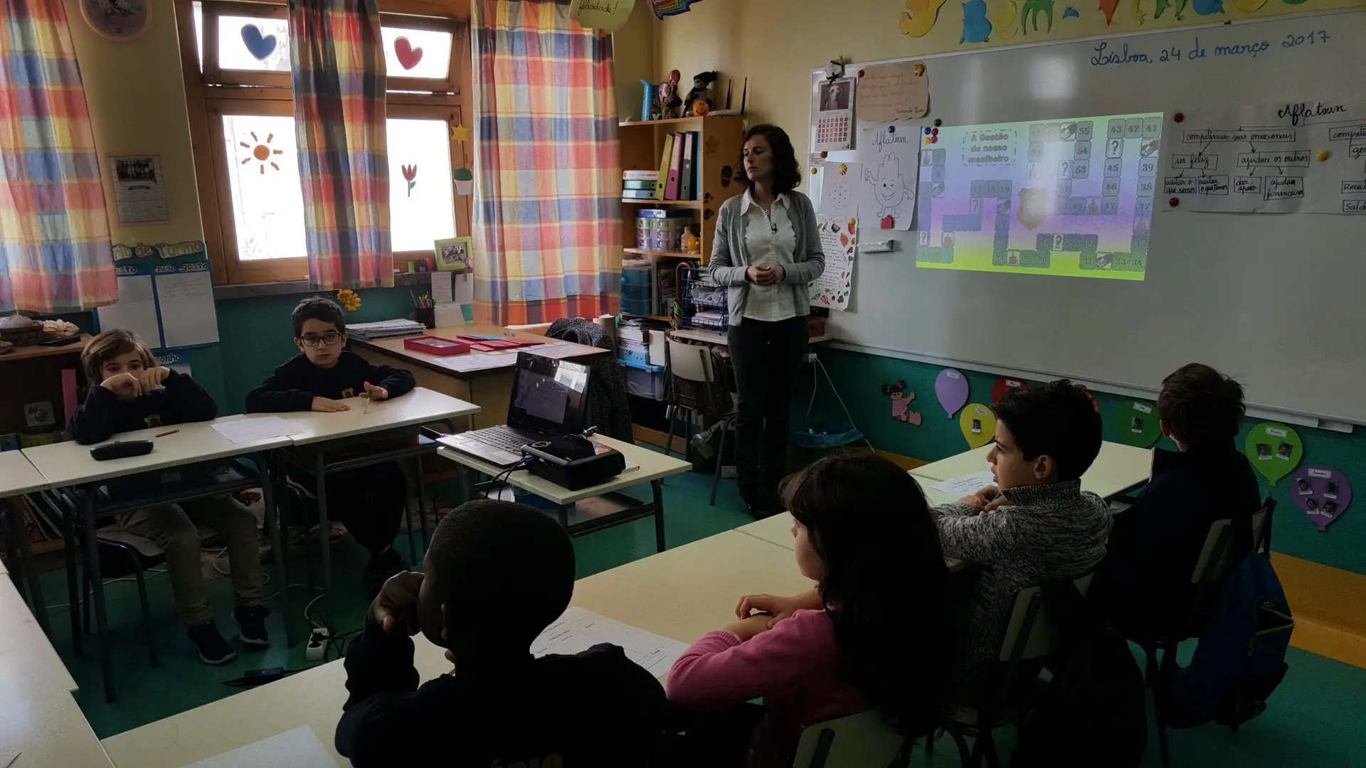 VÍDEO – Como ensinar às crianças o valor do dinheiro