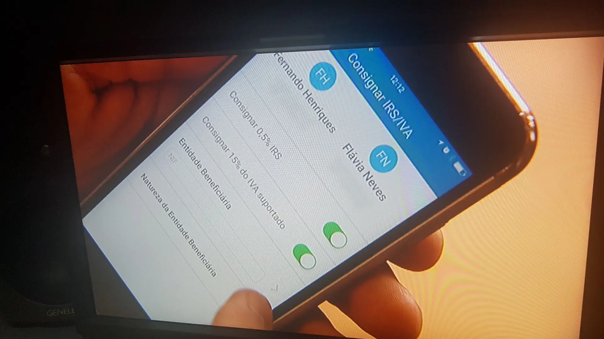 Entregar e pagar os seus impostos pelo telemóvel