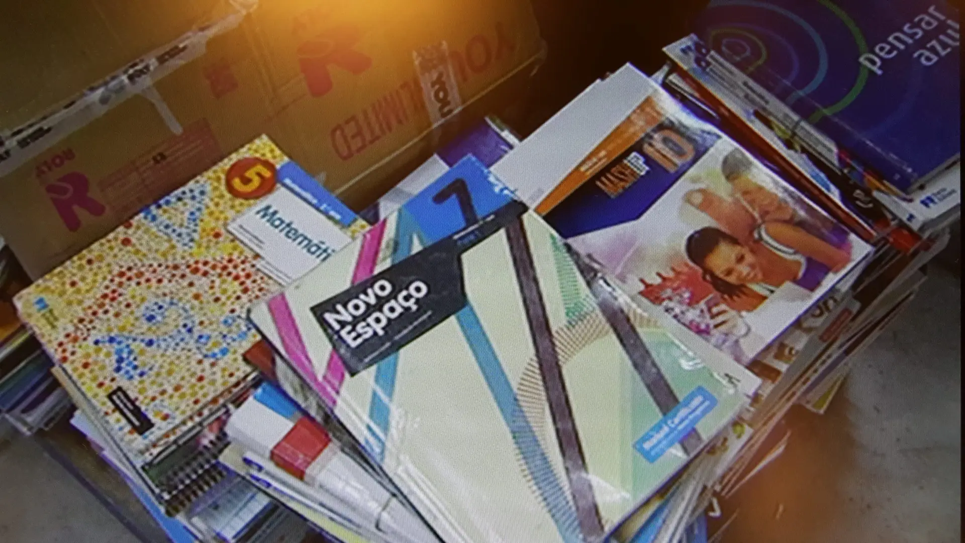 VÍDEO – Manuais escolares GRÁTIS ou quase