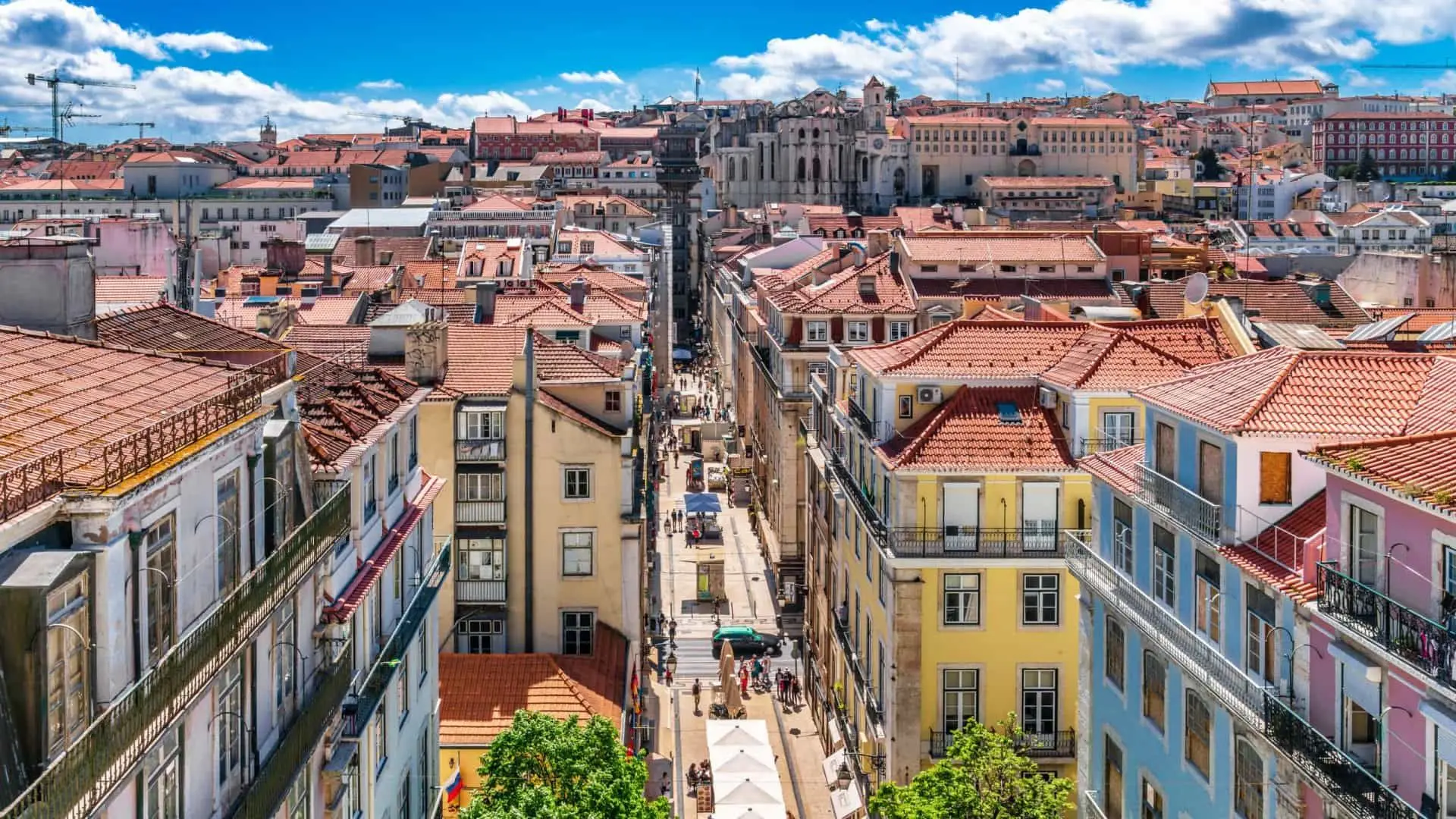 Arrendar casa é inacessível nas áreas metropolitanas de Lisboa e Porto e no Algarve