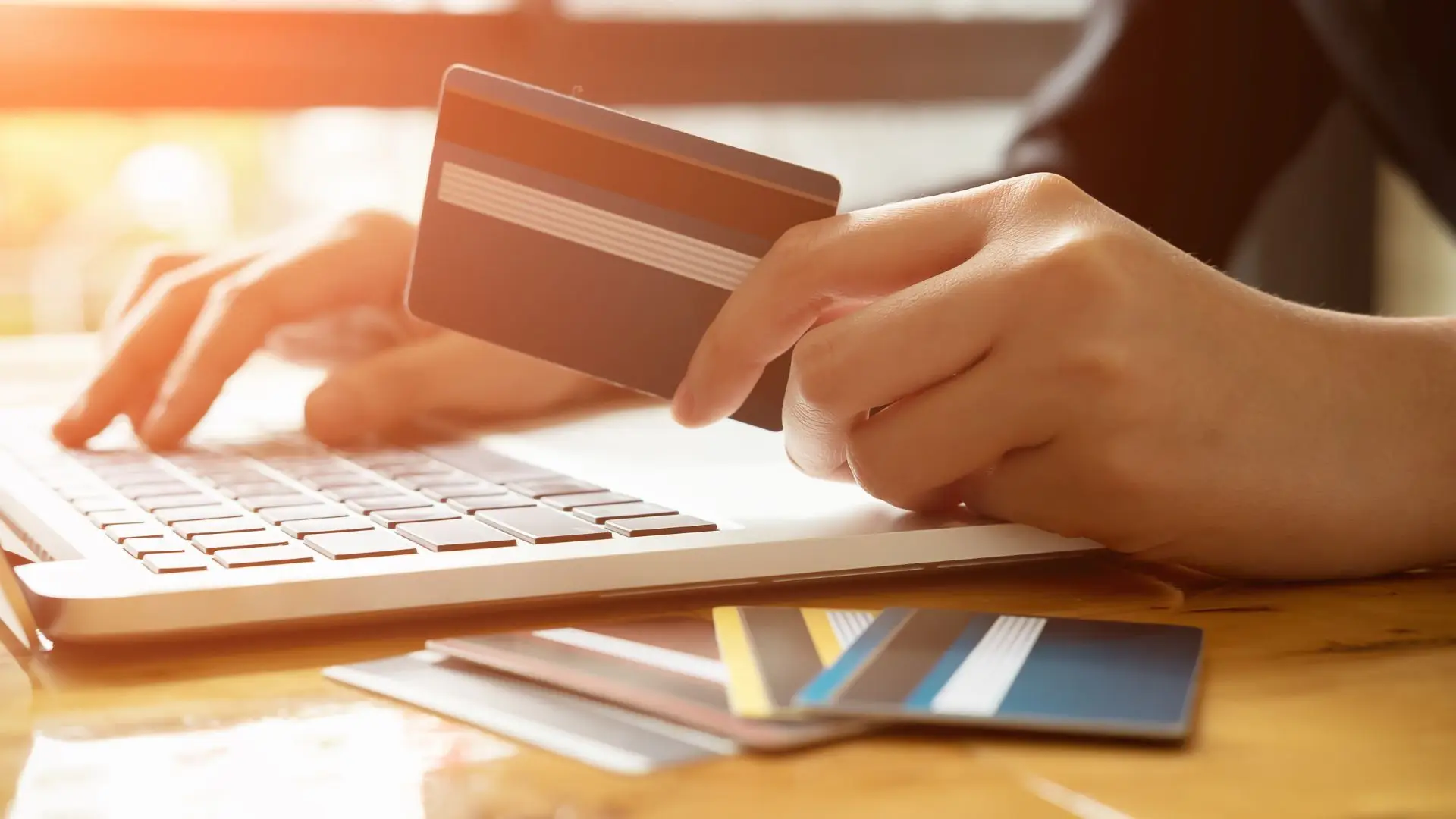 Bancos, cartões multibanco, transferências