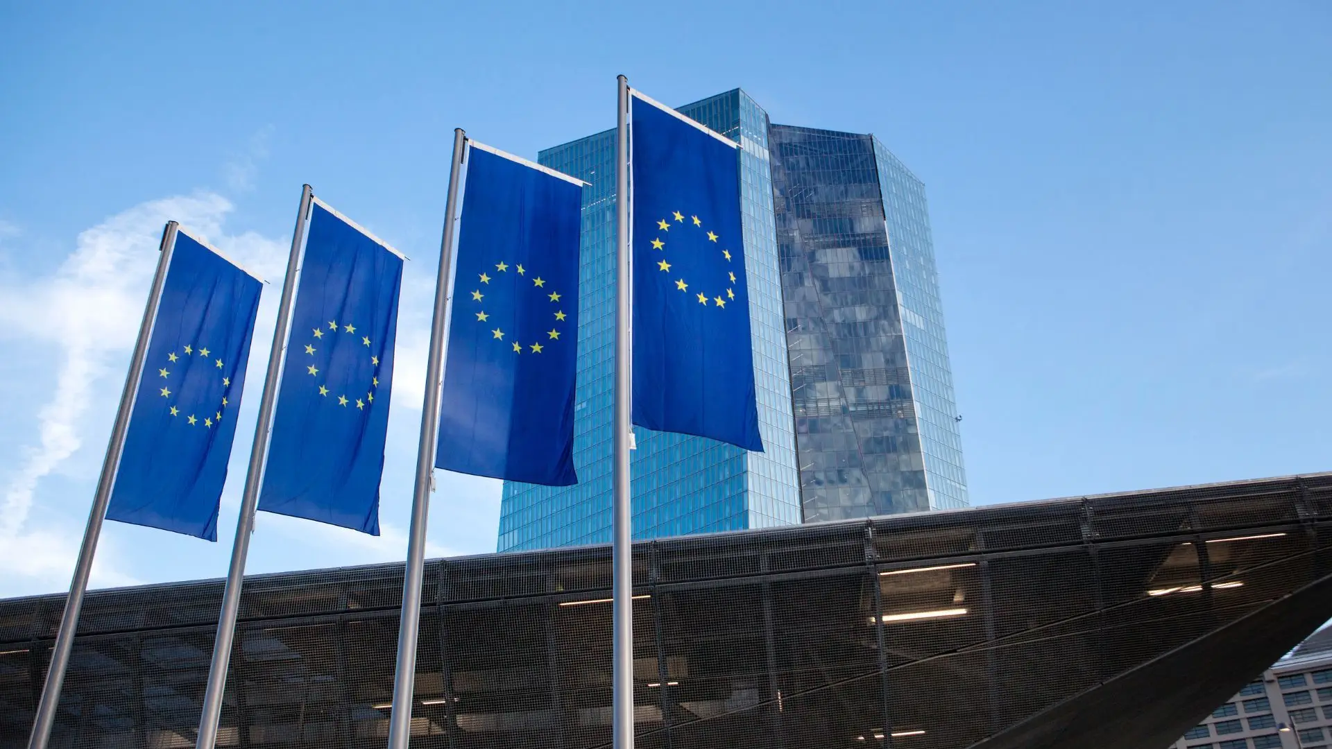 Média semanal das Euribor sobe a 3 e 6 meses e desce a 12