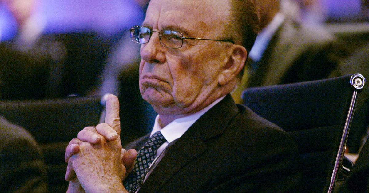 Murdoch desiste de fusão da News Corp com a Fox