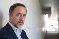 “Não faltam exemplos de pessoas que combinam o absoluto terror com o culto pelas artes”