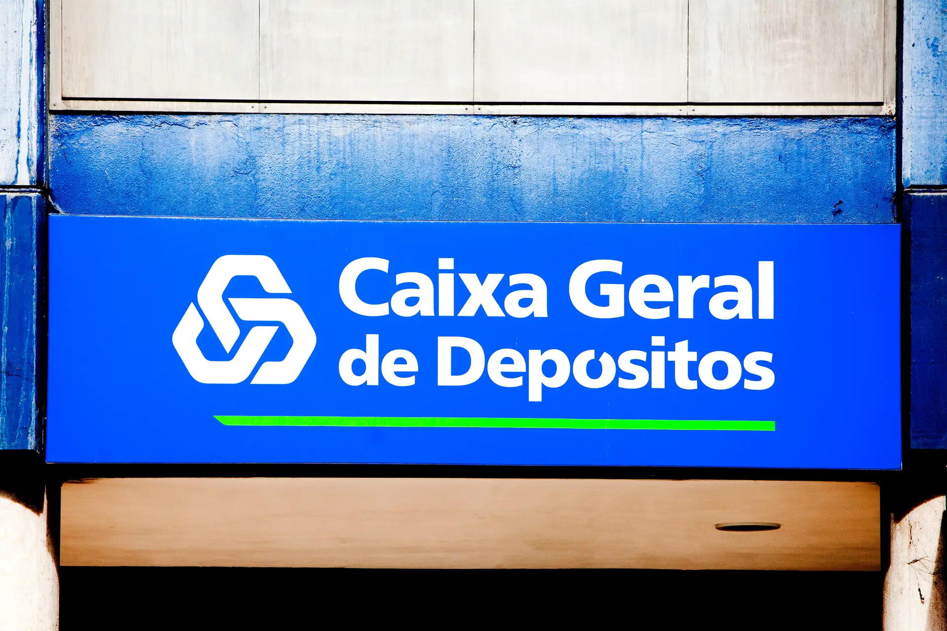 Deputadas do PS questionam nova administração da Caixa