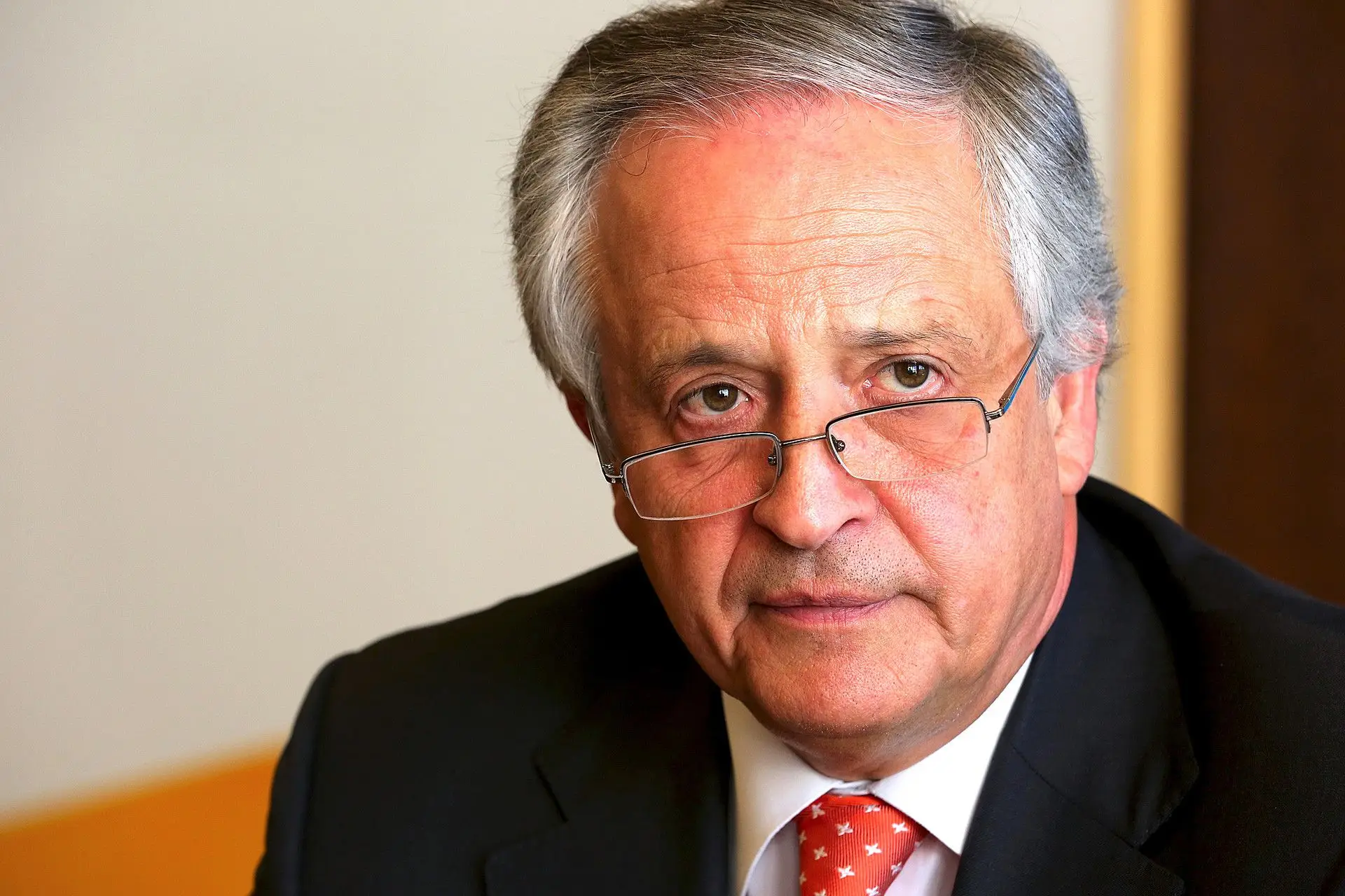 Fusão para criação de maior banco em Espanha aprovada. Ulrich vai ser administrador