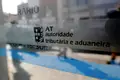 Diz que é uma espécie de “os ricos que paguem a crise”