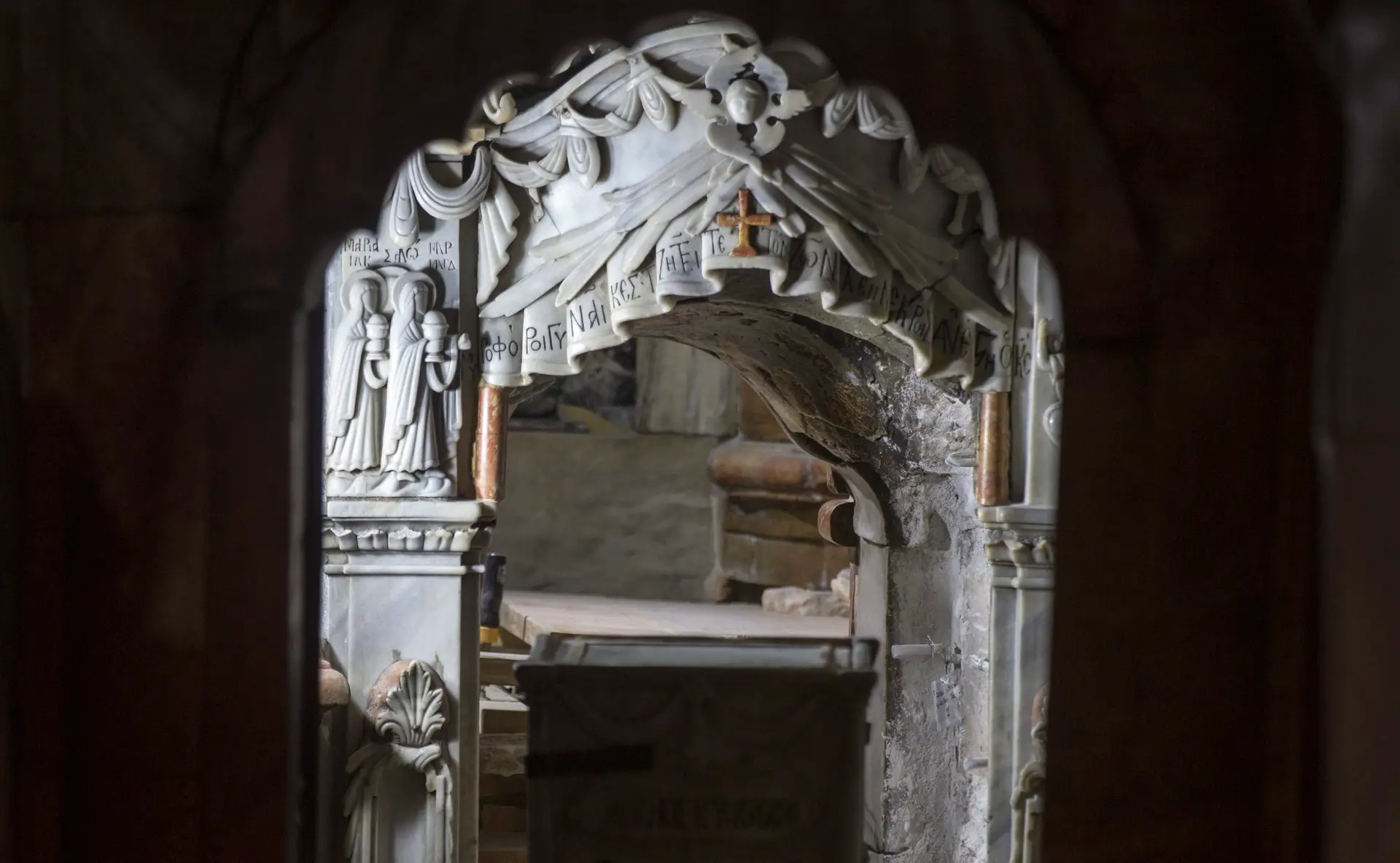 Túmulo de Cristo exposto pela primeira vez em séculos