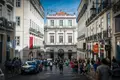 Abre uma loja por semana no Chiado