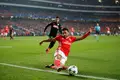 O perfumado futebol da Alemanha industrial e uma velha senhora vingança de três décadas: a sorte (ou falta dela) de Benfica e FC Porto