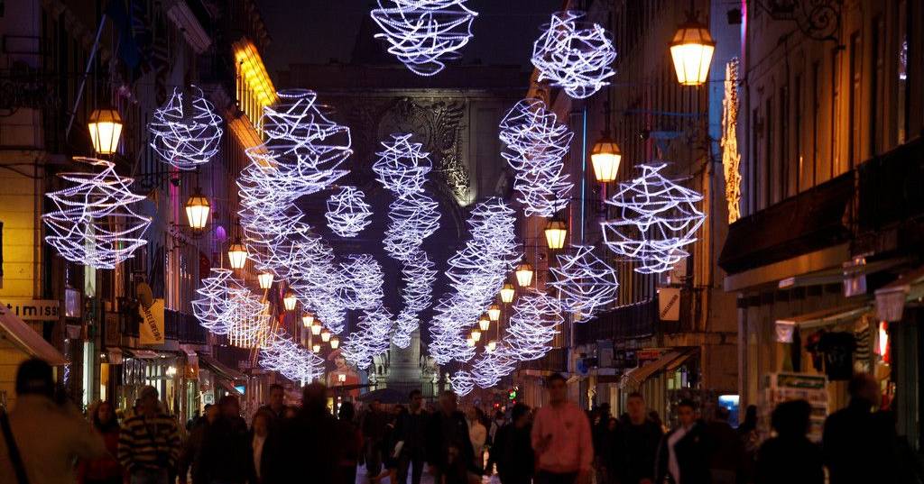 Operation Lumen: four arrested and searches conducted in 10 municipalities over Christmas lighting contracts