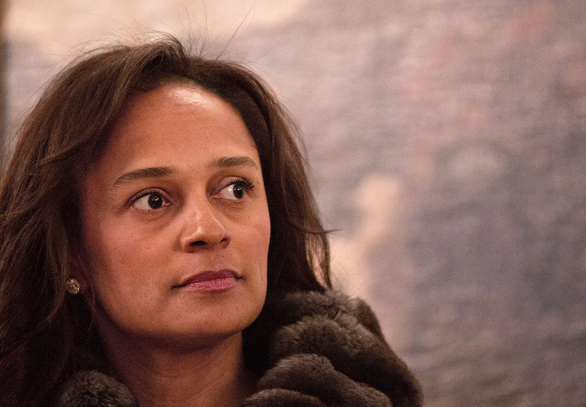 Isabel dos Santos já saiu, Caixabank controla o BPI. Vai mantê-lo em bolsa?
