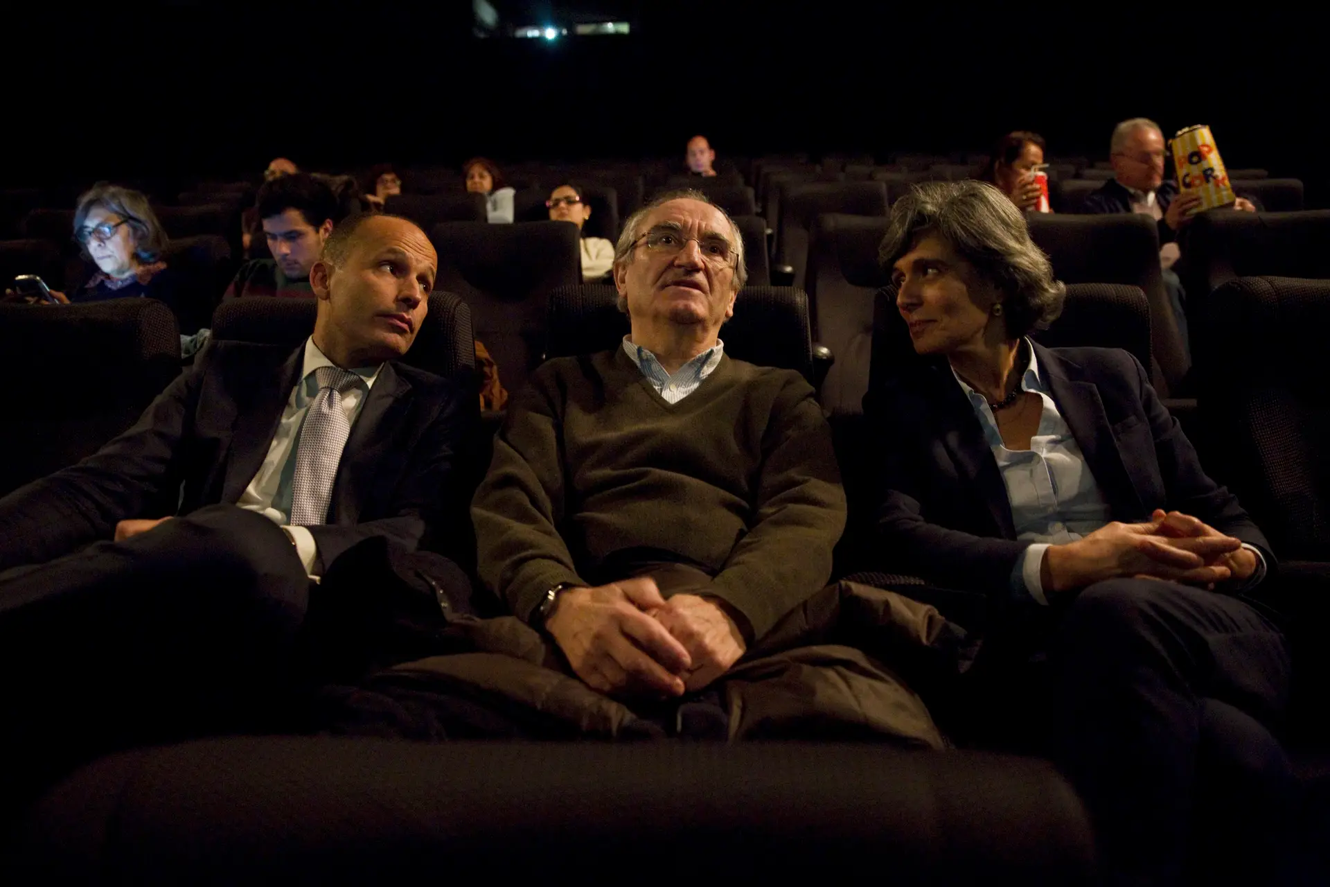 NO CINEMA. Pedro Mota Soares (CDS), ex-ministro da Segurança Social, Bagão Félix (CDS), ex-ministro da Segurança Social, e Idália Serrão (PS), ex-secretária de Estado adjunta de Vieira da Silva e de Helena André no Ministério do Trabalho e da Solidariedade Social, aceitaram o convite do Expresso para verem “I, Daniel Blake”, o filme em que o homem é derrotado pela Segurança Social, pelo Estado, pelo absurdo