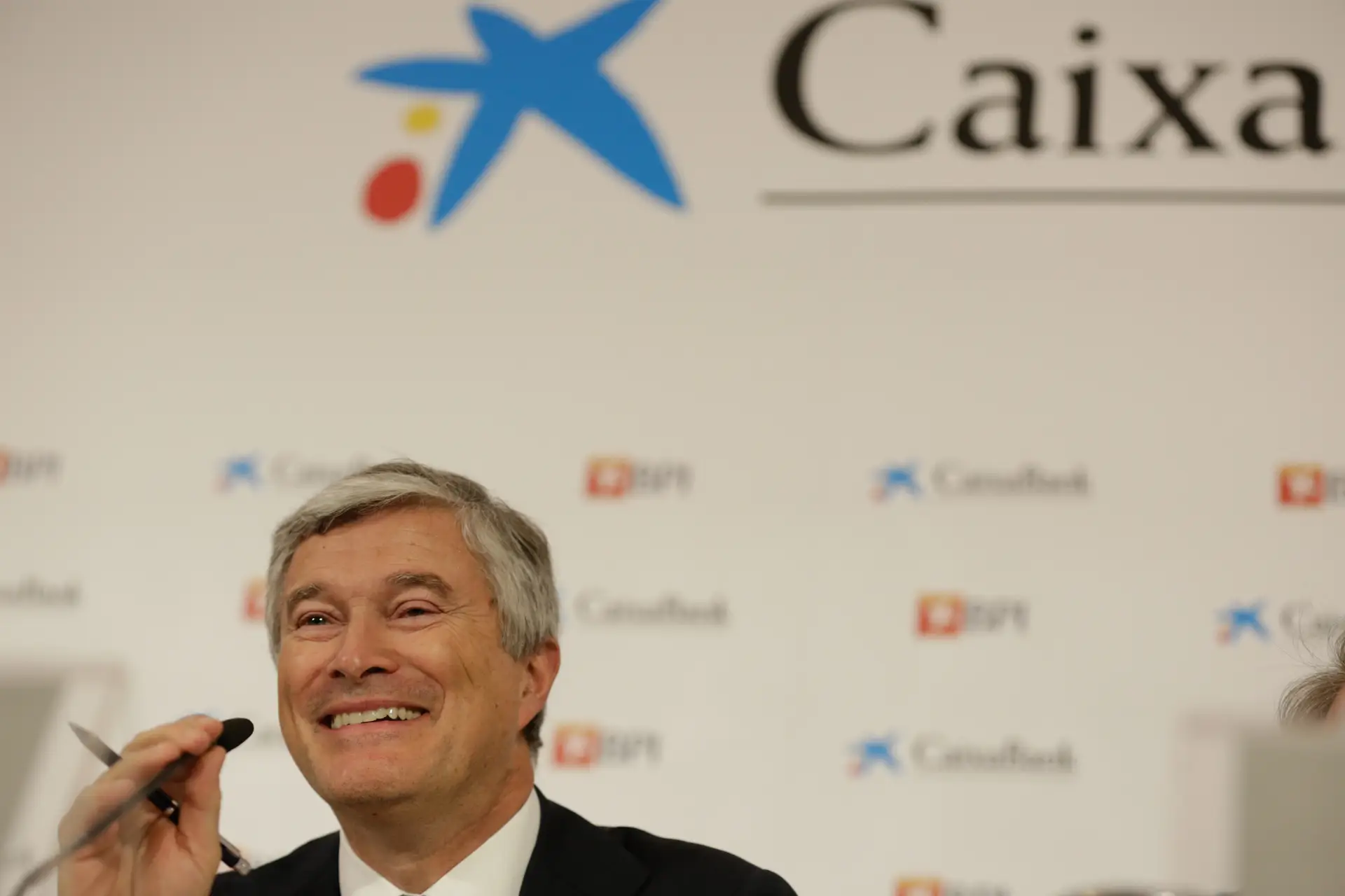 Espanhóis do CaixaBank emprestam €450 milhões para BPI ter escudo protetor