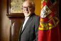 Precários sem garantia de manter salário 