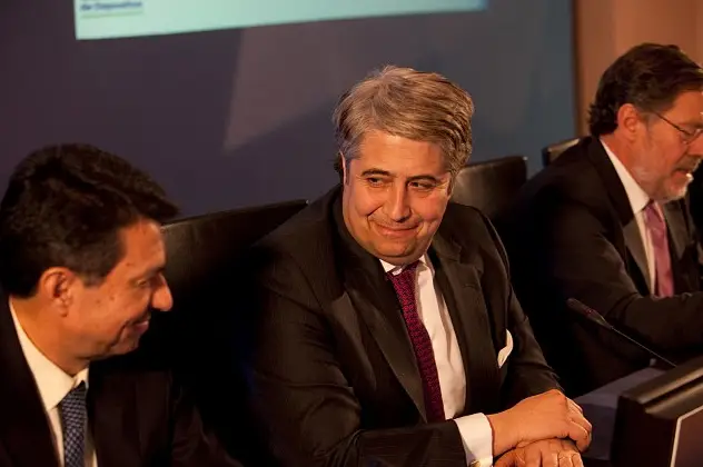 Chumbo no acesso aos SMS de Centeno adia audição na comissão de inquérito à CGD