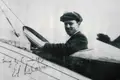 Piloto fica cego em combate, foge ao inimigo e faz aterrar avião
