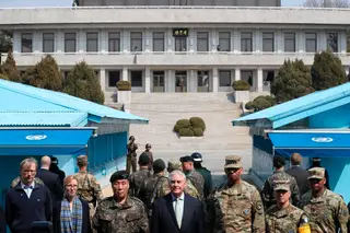 Rex Tillerson em Seul à procura de uma “nova abordagem” para fazer frente à Coreia do Norte