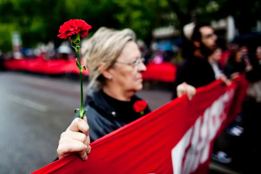 Expresso | A liberdade sai hoje à rua: o programa das ...