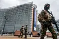 Armas dentro do PE abrem polémica