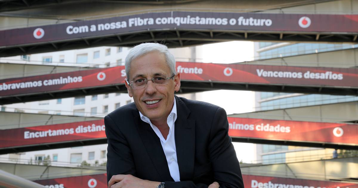 Mário Vaz vai liderar a Vodafone Espanha e cede a presidência da operação portuguesa a Luís Lopes