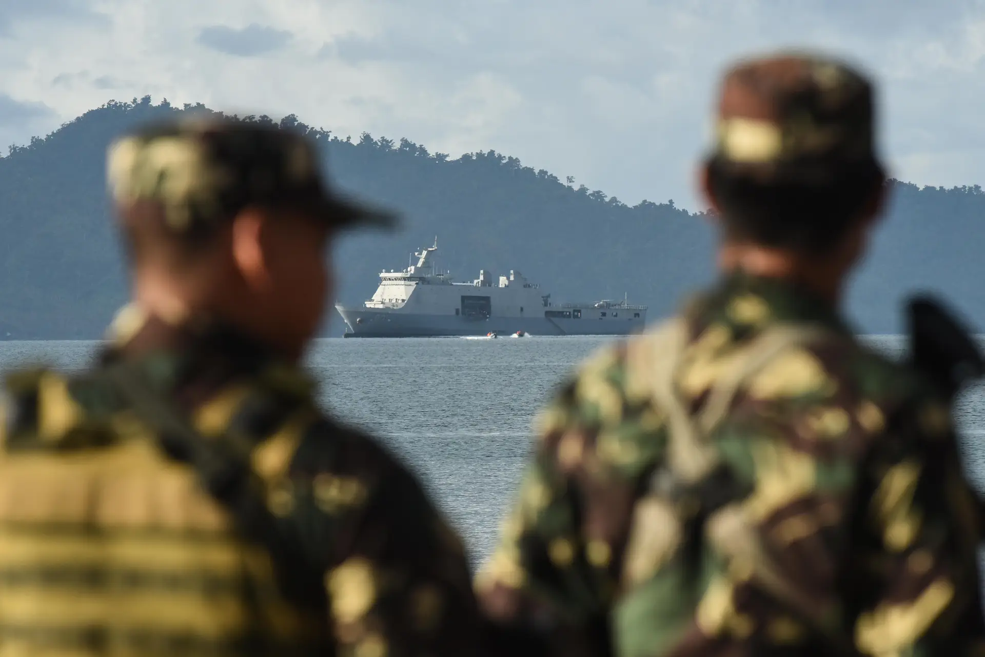 EUA pedem a Pequim que acabe com manobras "provocadoras e perigosas" no Mar da China