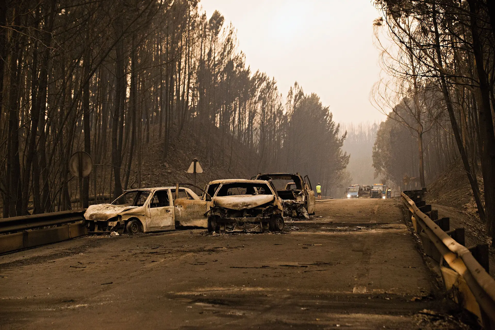 Caixa negra do incêndio revela. 15h02: fogo já é de grandes proporções, pedem-se meios