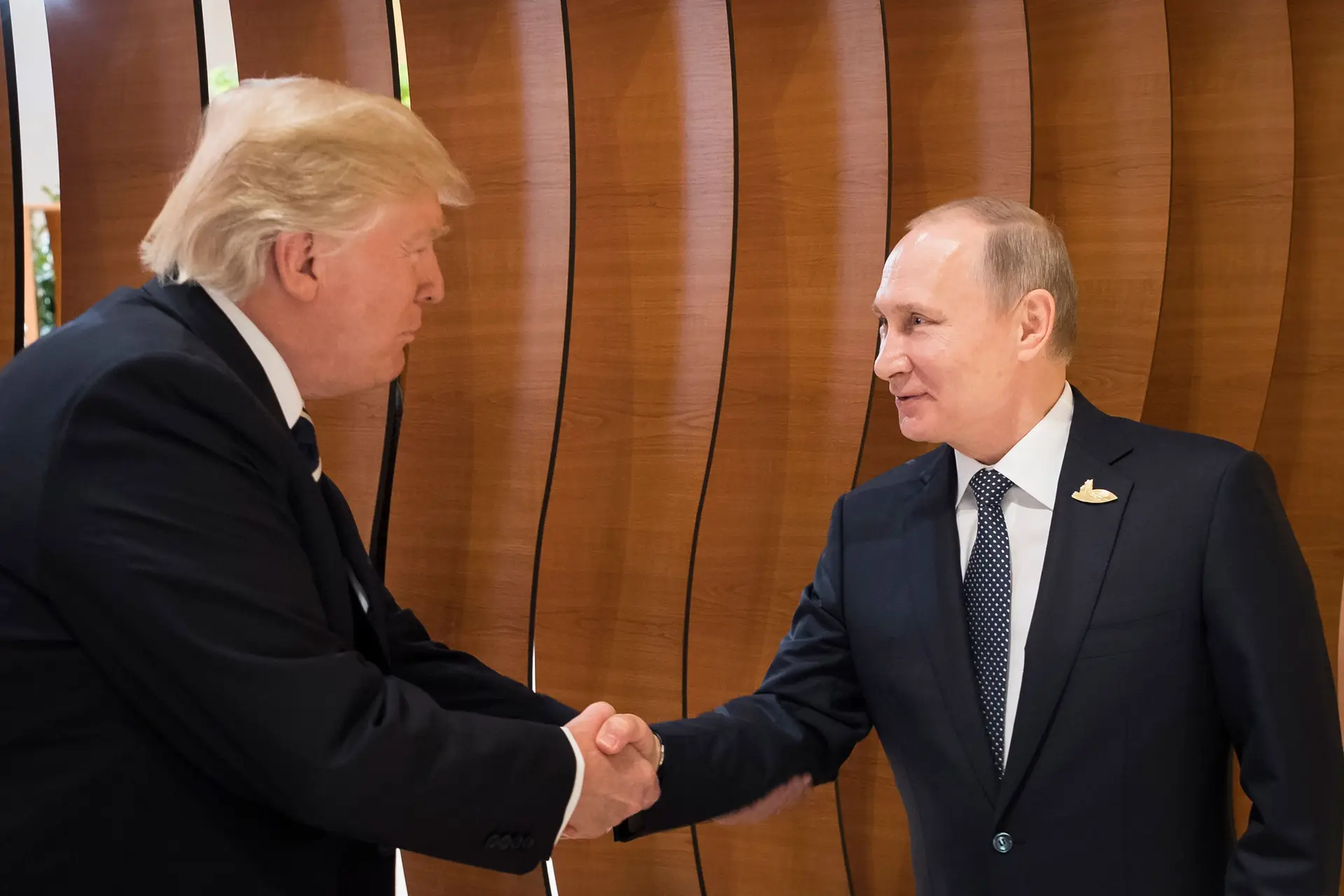 G20: Putin nega acusações de interferência após ter sido “pressionado” por Trump