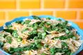Farfalle com espargos e manteiga de laranja