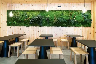 QuartoSala desenvolveu o espaço interior deste restaurante, situado no Parque  das Nações