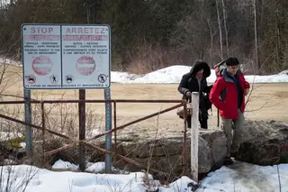 Canadá cria campos improvisados na fronteira com os EUA para albergar requerentes de asilo