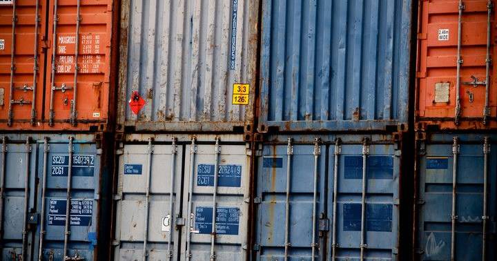 Exportações caem 6,5% e importações sobem 2,7% no 1.º trimestre